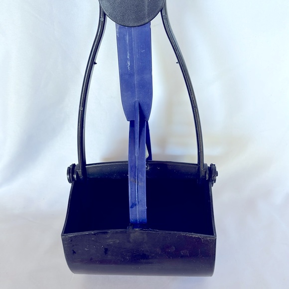 Gently Used UPSKY Dog Poop Scooper Black & Blue - Picture 5 of 9